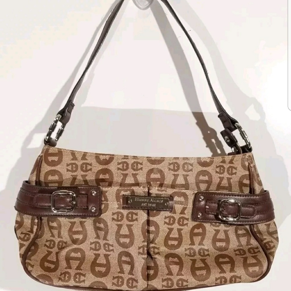 Medium to large Etienne Aigner Handbag Signature B